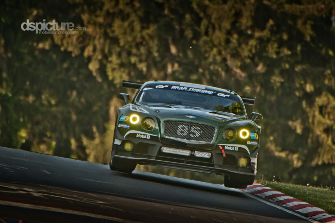 #85 Bentley Continental GT3 während des Top-30 Qualiyings 2015 (Foto: <a href="https://www.facebook.com/dspicture?fref=ts" target="_blank">dspicture</a>)