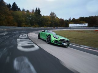 Mercedes AMG GT R auf der Nordschleife (Foto: Mercedes)