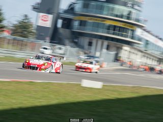 Frikadelli Racing setzte erstmals einen zweiten Porsche 991 GT3 R ein - VLN2 2017 (Foto: mariushecker.de)