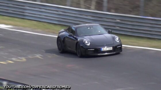 Porsche 911 (992) (Screenshot Youtube/Supercarsfromeu)