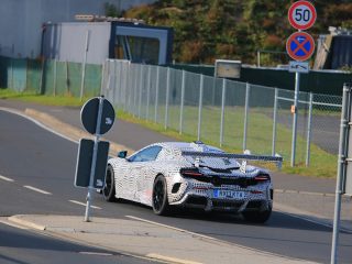 McLaren Erlkönig an der Nürburgring Nordschleife (Foto: PSringfotos)