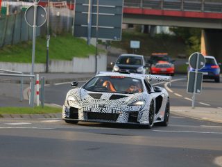 McLaren Erlkönig an der Nürburgring Nordschleife (Foto: PSringfotos)