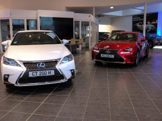 Lexus CT 200h und Lexus RC 200t im Lexus Forum Düsseldorf
