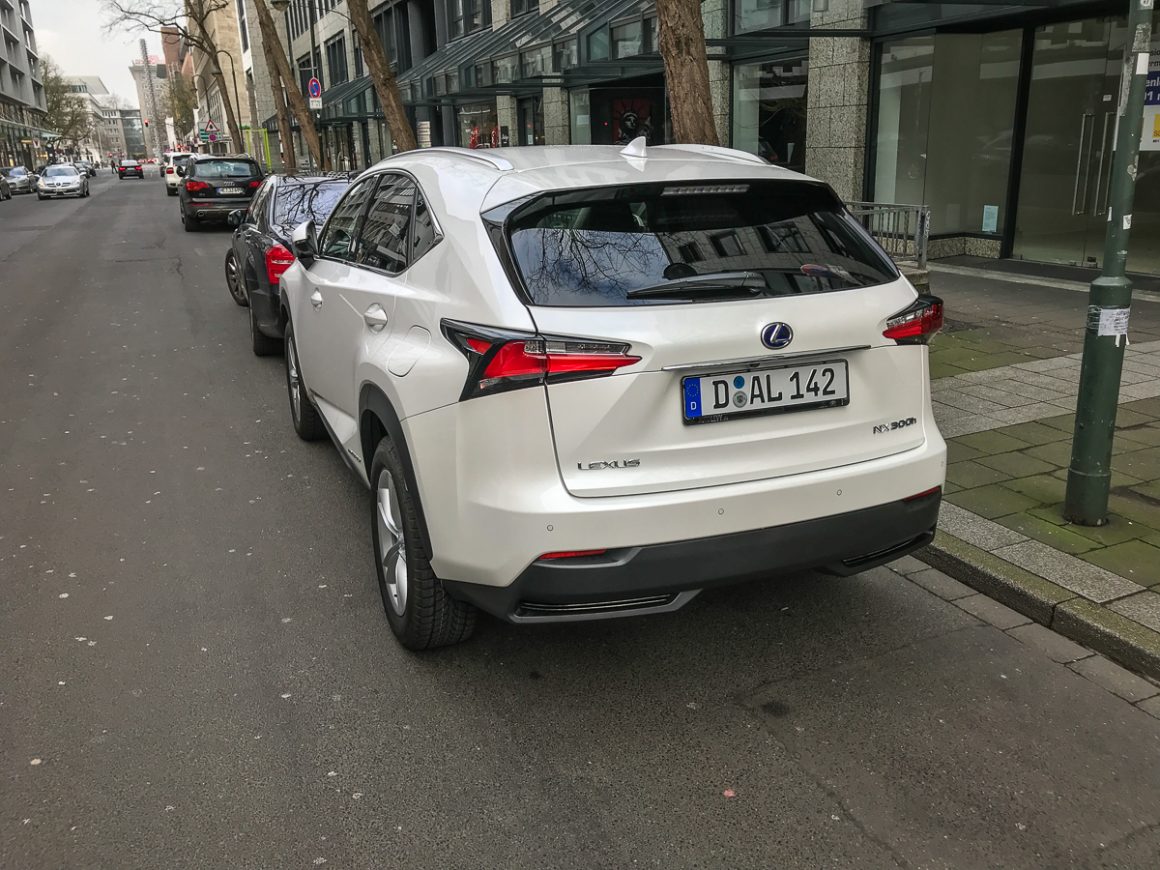 Lexus NX 300h