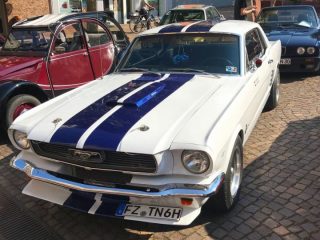 Der hat ordentlich Hubraum: Ford Mustang bei Bebras Motortag 2018 (Foto: Robin Laudemann)