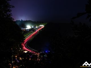 Nächtliche Atmosphäre beim 24h NBR 2018 (Foto: Felix Maurer)