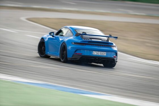 Porsche 911 GT3 (992) auf dem Racetrack (Foto: Porsche)