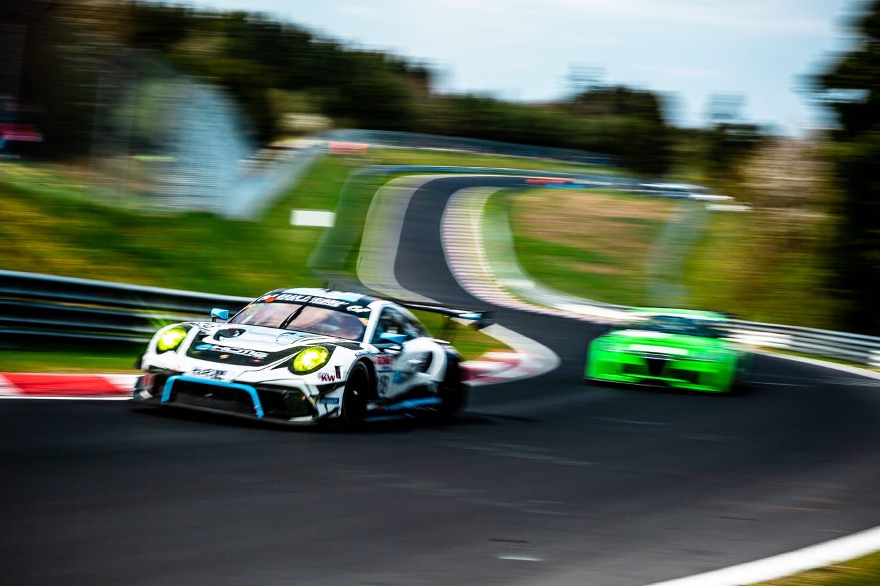 KCMG Porsche 911 GT3 R - NLS3 2022 (Foto: Chris Frays Photography)